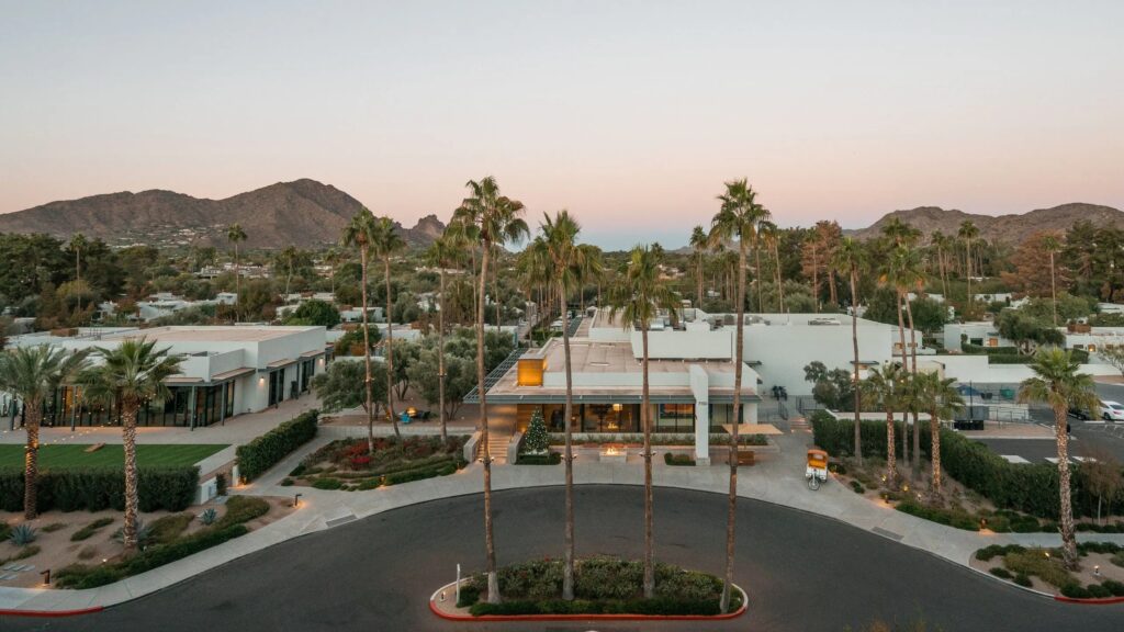 Andaz Scottsdale P599 Hotel Front Drive.16x9